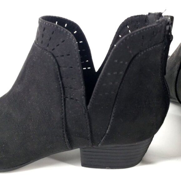 Arizona Jean Co. Women's 9M Julian Black Suede Slip-on Round Toe Ankle Booties - Picture 7 of 8